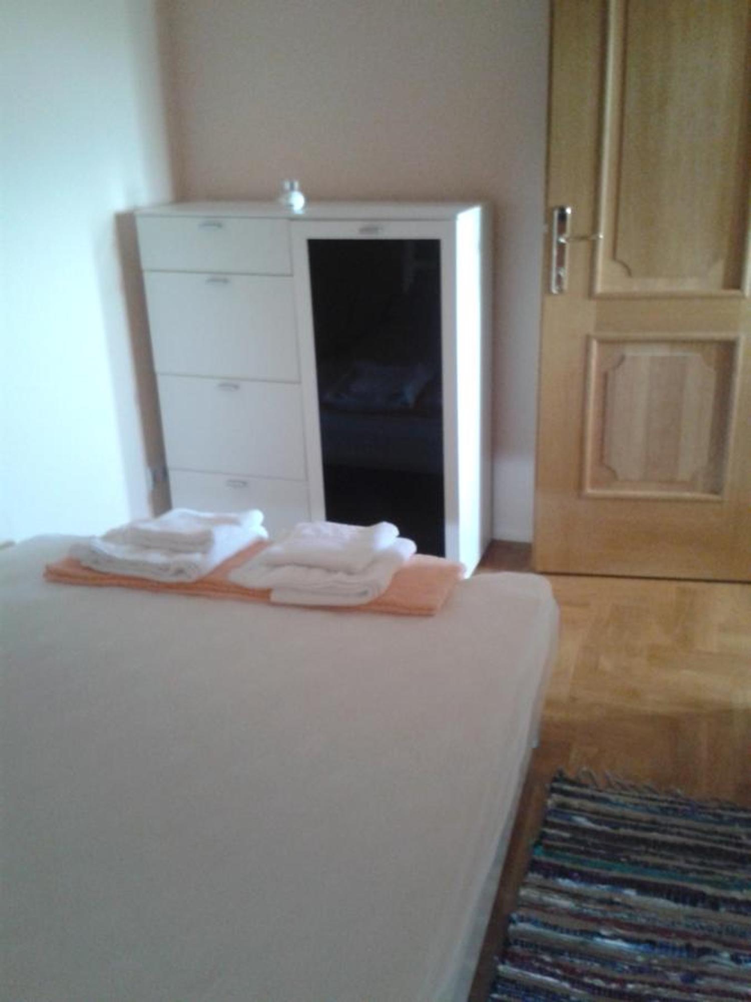 Apartmani Svalina - Seaview And 130M From Beach Trogir Buitenkant foto