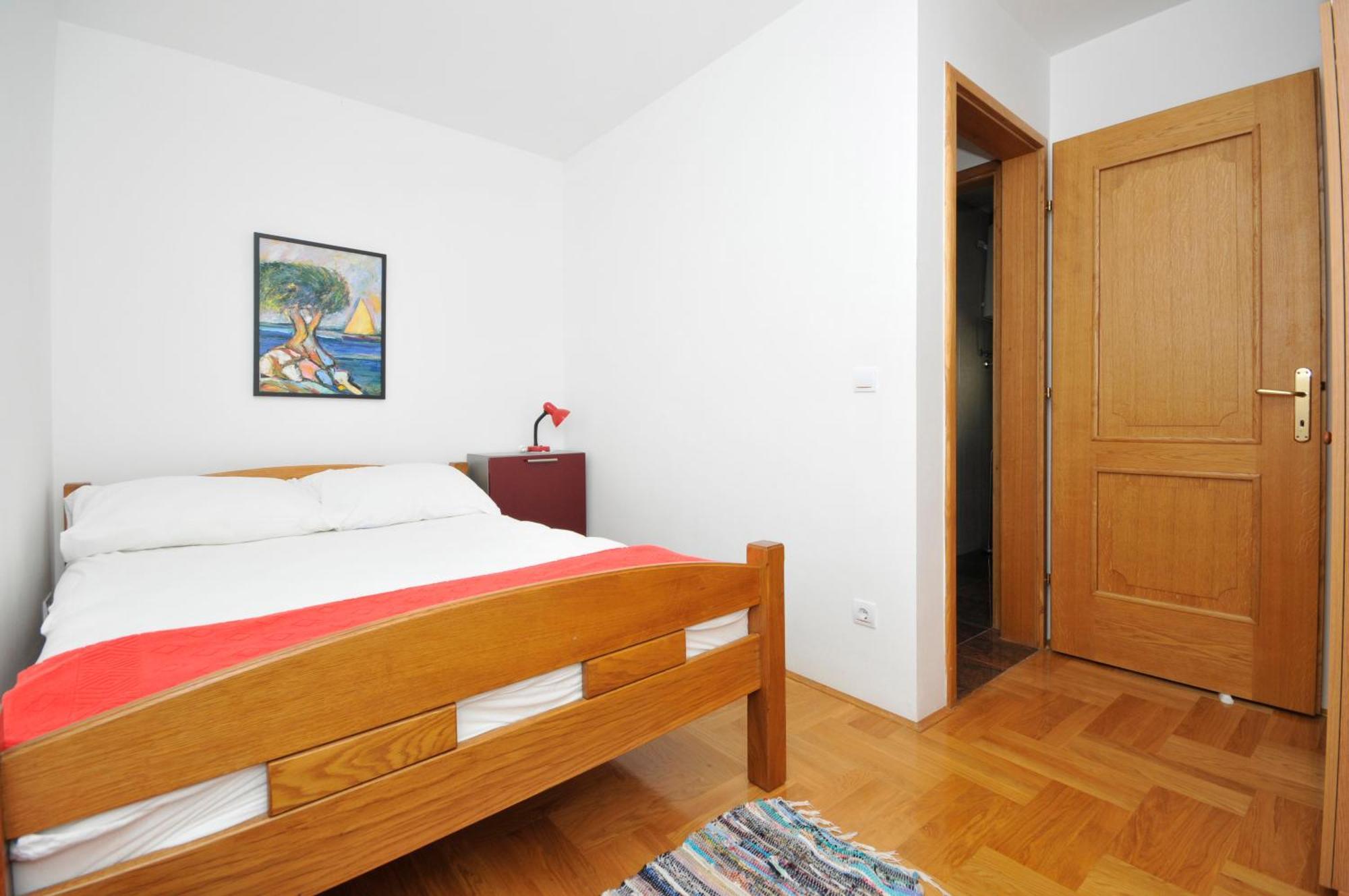 Apartmani Svalina - Seaview And 130M From Beach Trogir Buitenkant foto