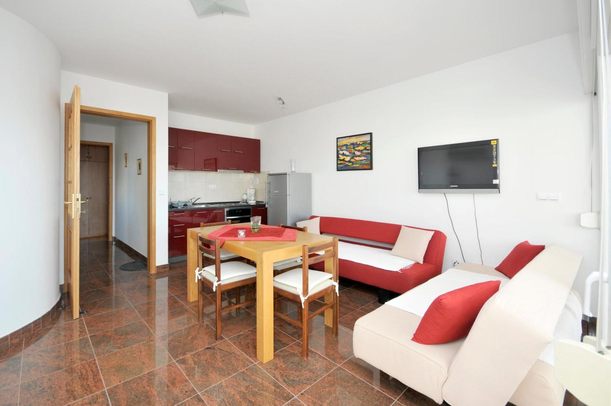 Apartmani Svalina - Seaview And 130M From Beach Trogir Buitenkant foto