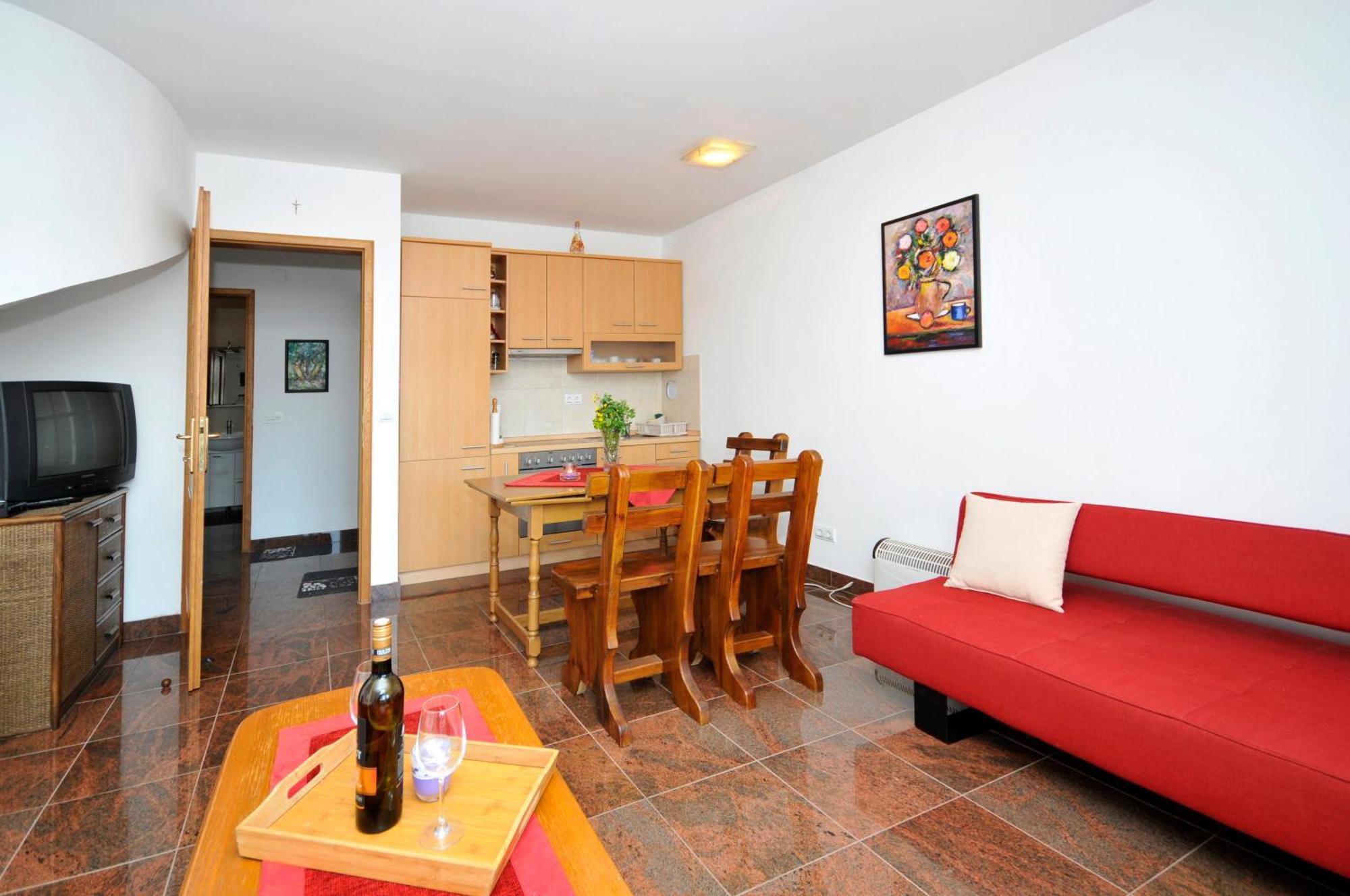 Apartmani Svalina - Seaview And 130M From Beach Trogir Buitenkant foto