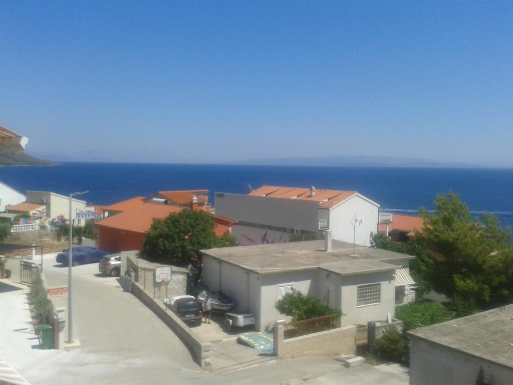 Apartmani Svalina - Seaview And 130M From Beach Trogir Buitenkant foto