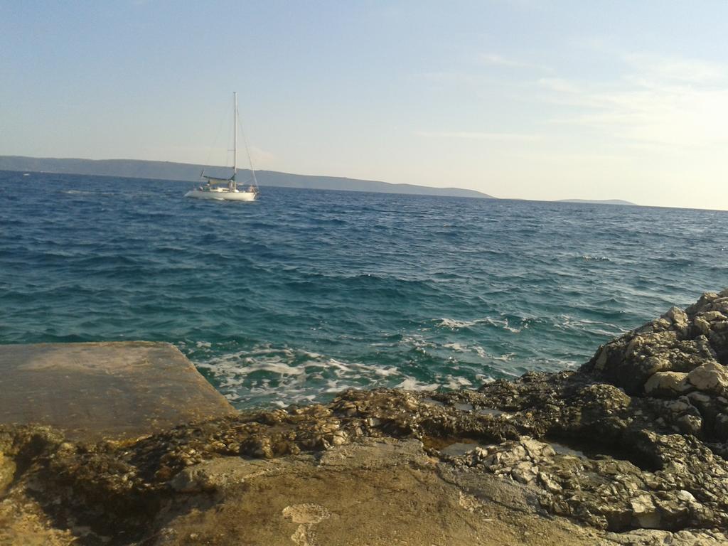 Apartmani Svalina - Seaview And 130M From Beach Trogir Buitenkant foto